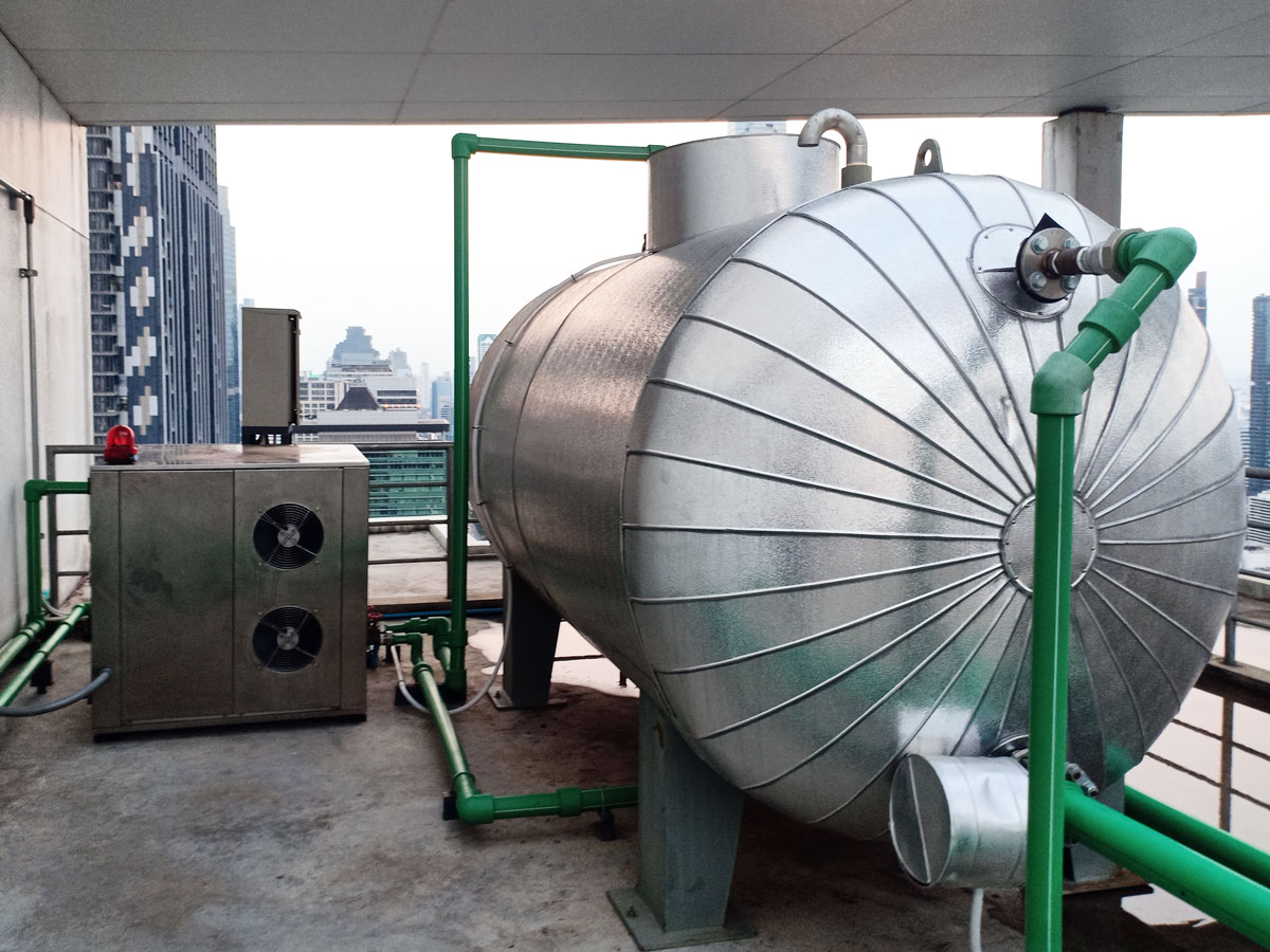 การติดตั้งเครื่อง Heat Pump และถังน้ำร้อนหน้างานจริง