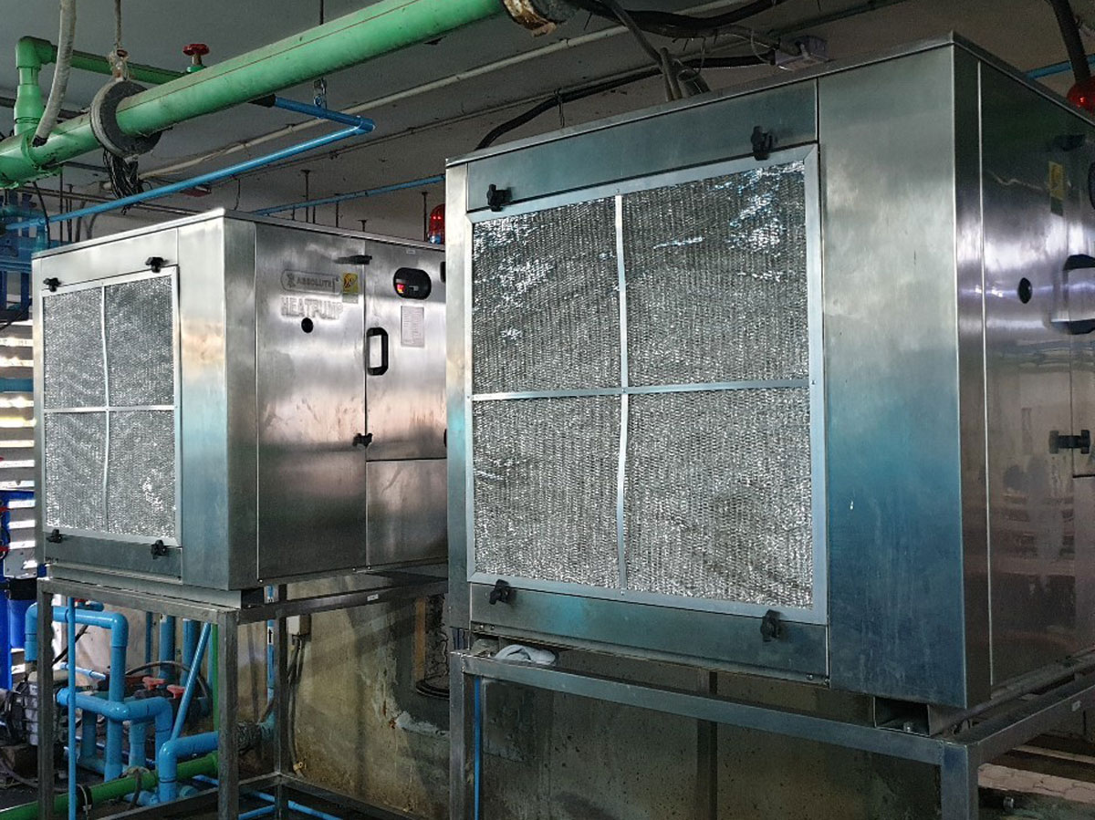 งานติดตั้งสนามกอล์ฟ